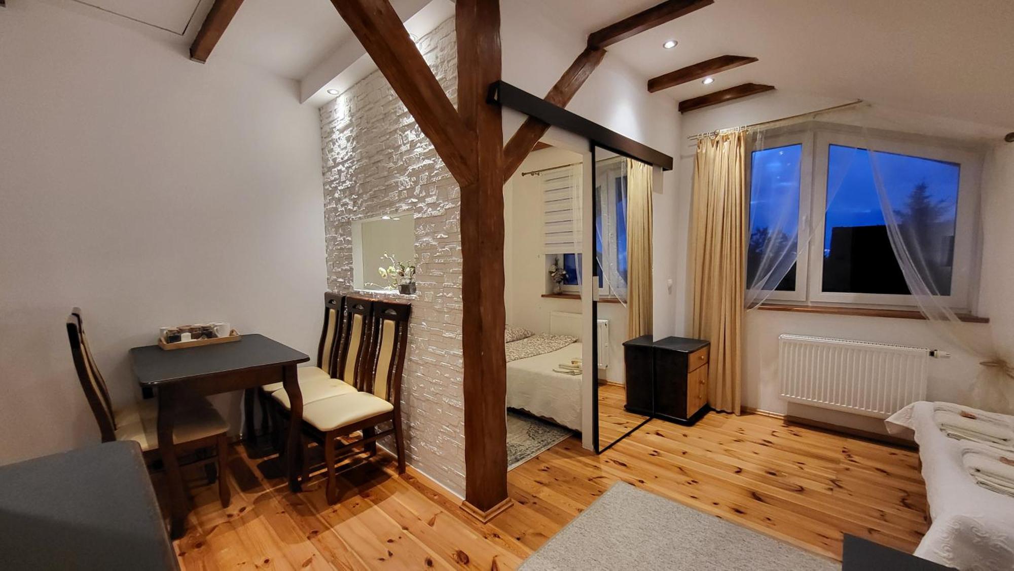 Aven'A Pokoje Goscinne Z Basenem Ujście-Darłowskie Exterior photo